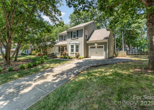 Property at 3106 Windstream Ct, Charlotte, NC 28210, 3 beds, 2.5 baths