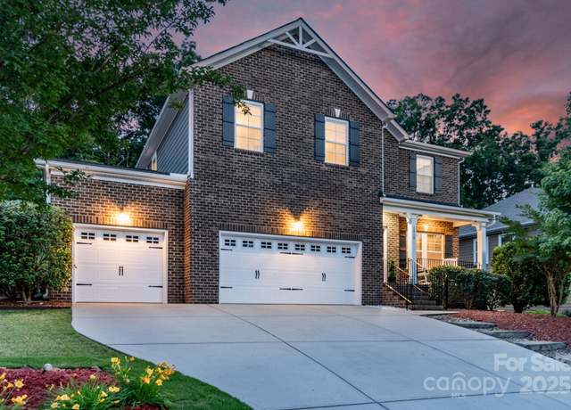 Property at 1919 Madeira Cir, Waxhaw, NC 28173, 5 beds, 3 baths