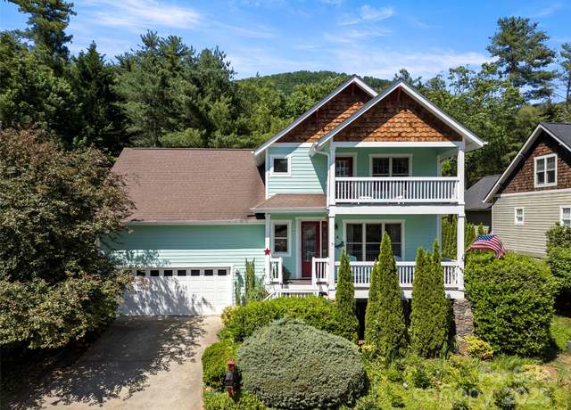 Property at 7 Oakhaven Ter, Asheville, NC 28803, 3 beds, 2.5 baths