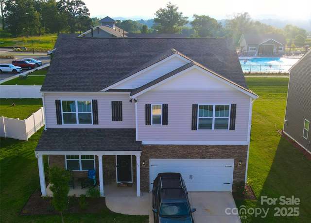 Property at 95 Burdock Rd, Fletcher, NC 28732, 5 beds, 3 baths