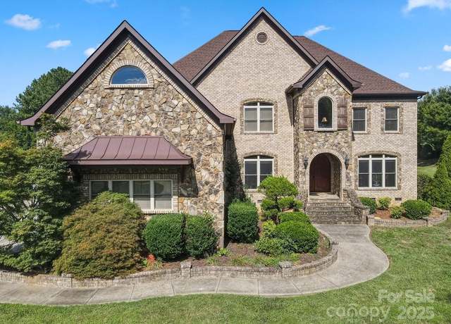 Property at 500 Wyndham Ln, Waxhaw, NC 28173, 5 beds, 5.5 baths