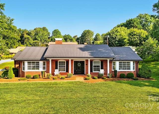 Property at 601 Pennell St NE, Lenoir, NC 28645, 3 beds, 2.5 baths