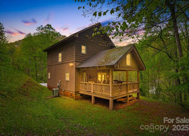 Property at 79 Slumber Ln, Sylva, NC 28779, 2 beds, 2.5 baths