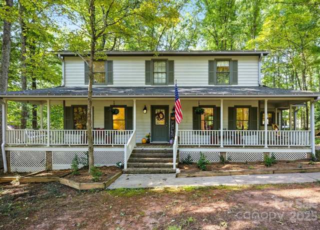 Property at 3108 Love Ct, Gastonia, NC 28056, 4 beds, 3.5 baths