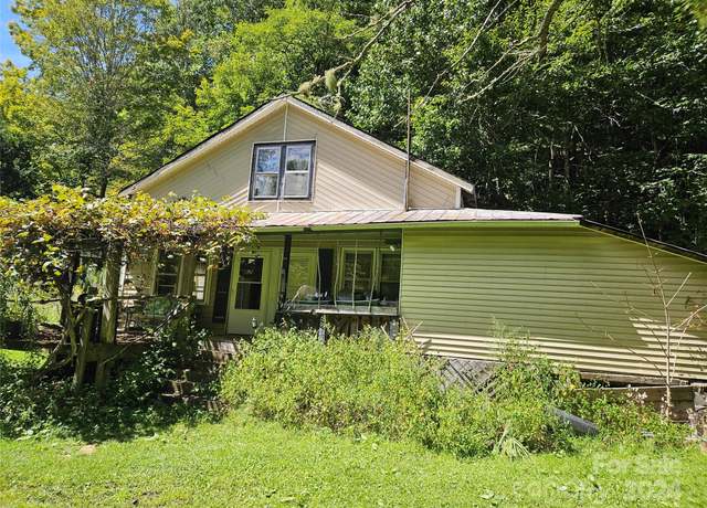 Property at 10 Serendipity Way, Bakersville, NC 28705, 1 bed, 1 bath