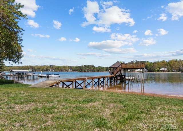 Property at 126 Balmoral Dr, Mooresville, NC 28117, 3 beds, 3 baths