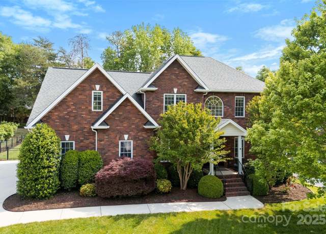 Property at 3748 Tea Olive Rd, Gastonia, NC 28056, 4 beds, 3 baths