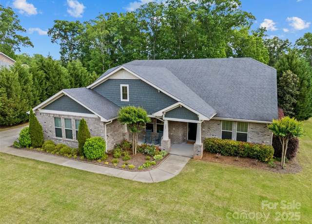 Property at 907 Lingfield Ln, Waxhaw, NC 28173, 4 beds, 3 baths