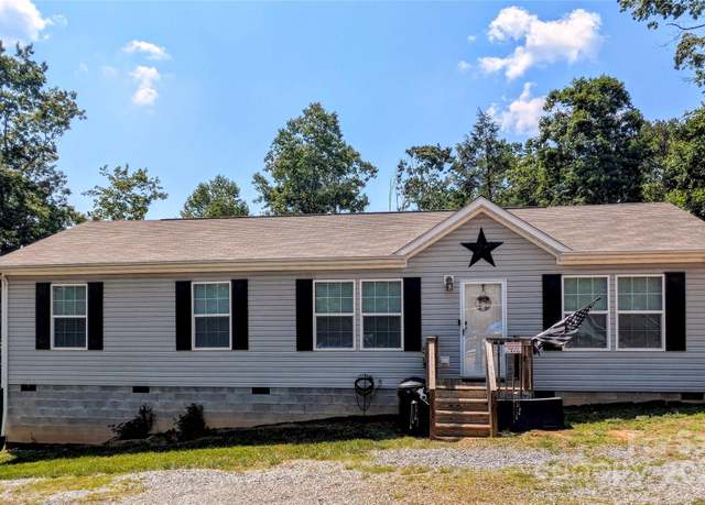Property at 201 Smoky Mountain Dr, Marion, NC 28752, 3 beds, 2 baths