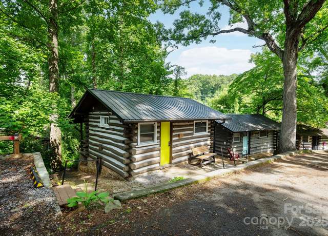 Property at 15 & 16 Cottage Dr, Asheville, NC 28805