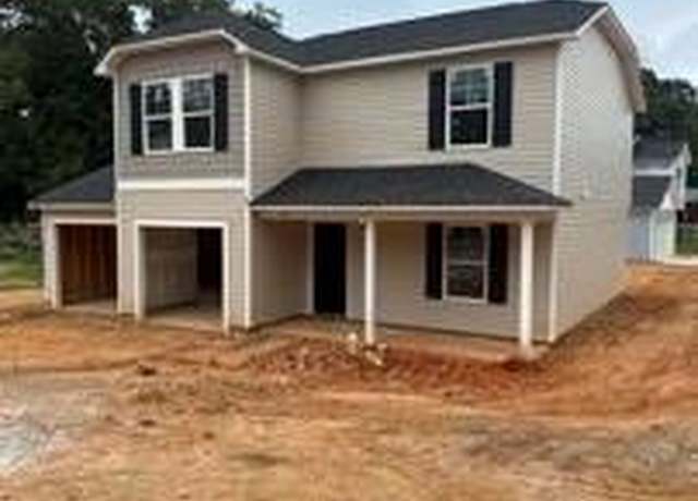 Property at 300 Elm St, Lancaster, SC 29720, 4 beds, 2.5 baths