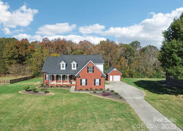 Property at 4225 Cheshire Glen Dr, Monroe, NC 28110, 3 beds, 3 baths