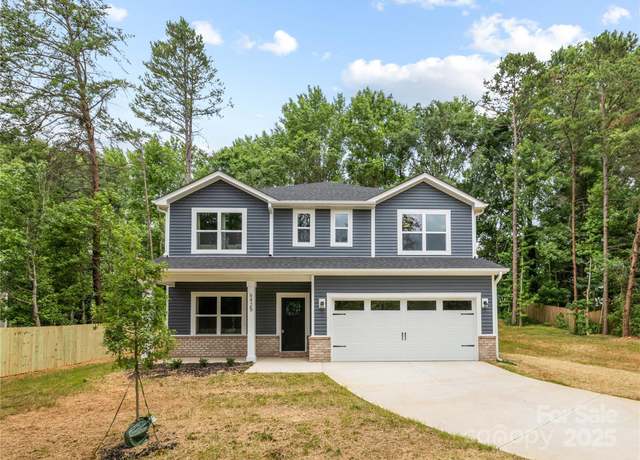 Property at 4445 Garvin Dr, Charlotte, NC 28269, 5 beds, 3.5 baths