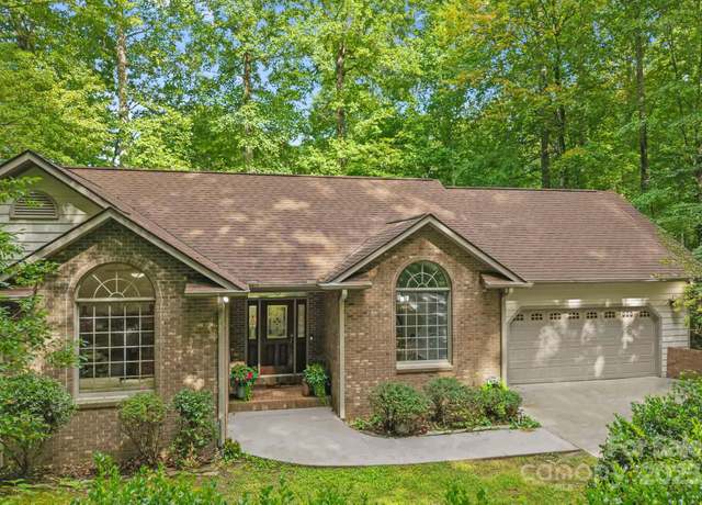 Property at 458 Bluemist Way, Arden, NC 28704, 3 beds, 2 baths