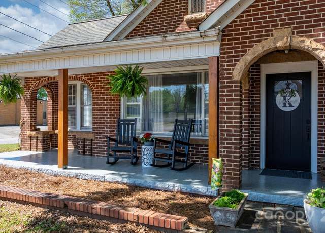 Property at 2701 N Main Ave, Newton, NC 28658, 2 beds, 1 bath