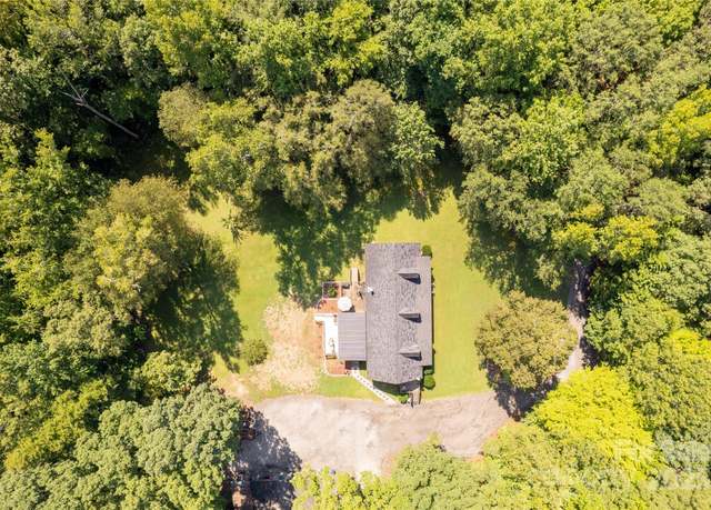 Property at 1738 Charlotte Hwy, Lancaster, SC 29720, 3 beds, 3 baths