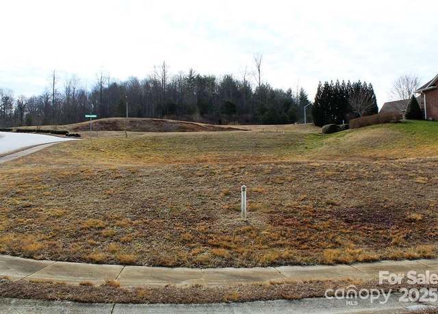Property at 426 Huntington Woods St SE, Lenoir, NC 28645