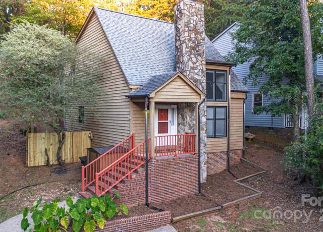 Property at 27097 Cove Ln, Tega Cay, SC 29708, 3 beds, 2 baths