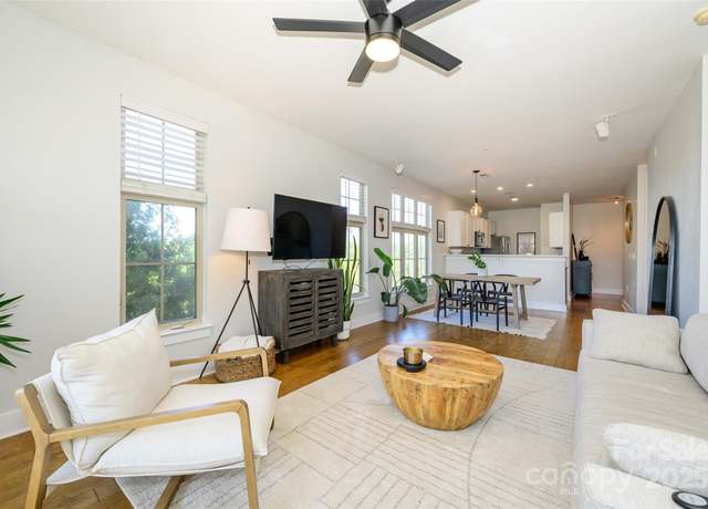Property at 1101 W 1st St #405, Charlotte, NC 28202, 2 beds, 2 baths