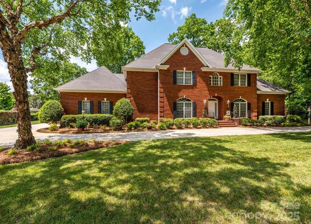 Property at 1209 S South St, Gastonia, NC 28052, 3 beds, 3.5 baths