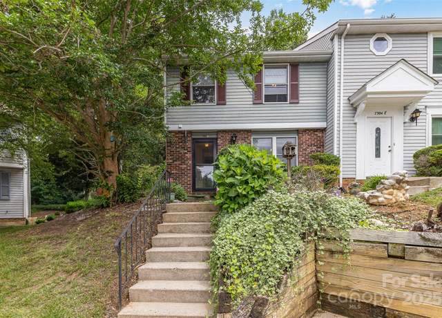 Property at 7304 Pebblestone Dr, Charlotte, NC 28212, 3 beds, 1.5 baths