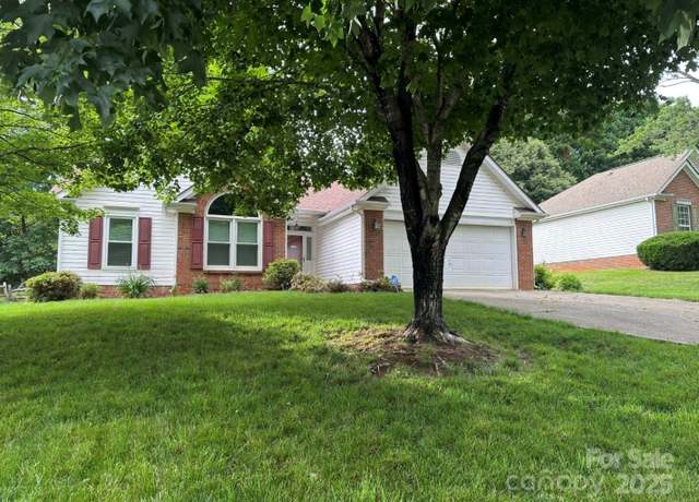 Property at 137 Citation Dr, Mooresville, NC 28117, 3 beds, 2 baths