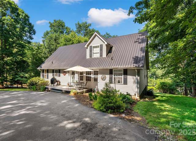 Property at 1181 Forest Lake Heights Dr, Nebo, NC 28761, 3 beds, 2.5 baths