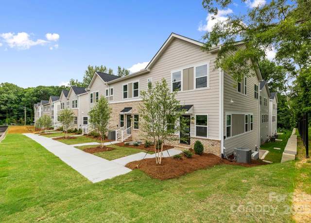 Property at 3916 Hager Dr, Charlotte, NC 28208, 3 beds, 2.5 baths