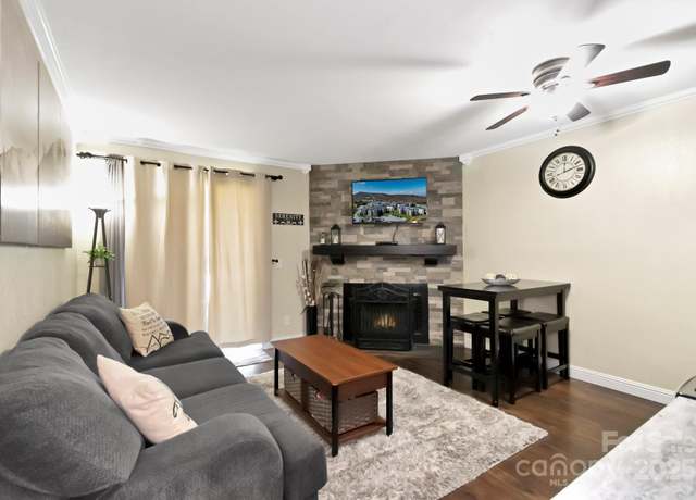 Property at 301 Pinnacle Inn Rd #3230, Beech Mountain, NC 28604, 1 bed, 1 bath