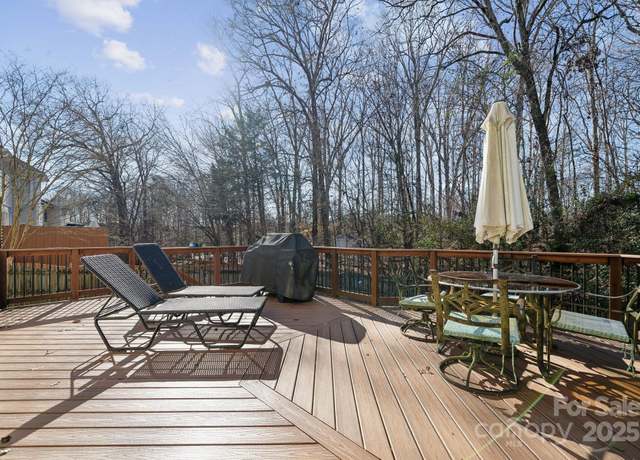 Property at 1102 High Brook Dr, Waxhaw, NC 28173, 5 beds, 3 baths