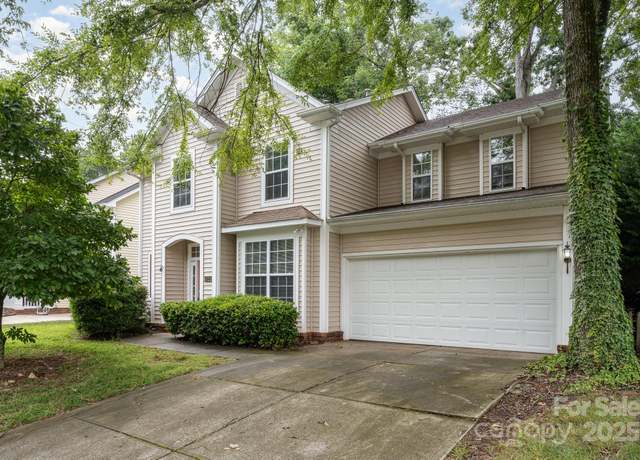 Property at 6721 Charter Hills Rd, Charlotte, NC 28277, 3 beds, 2.5 baths