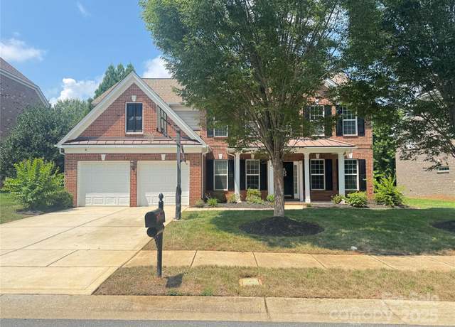 Property at 9714 Woburn Rd, Charlotte, NC 28277, 5 beds, 3 baths