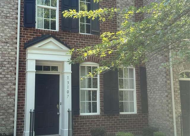 Property at 13107 Arbor Day Ct, Charlotte, NC 28269, 2 beds, 2.5 baths
