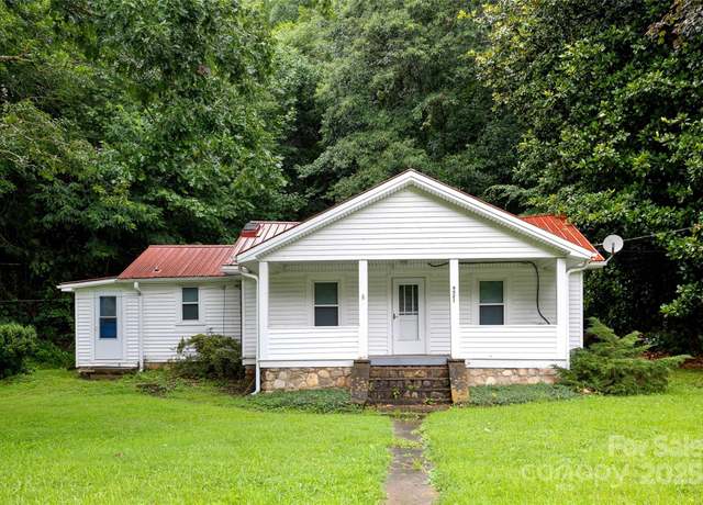 Property at 9521 Cruso Rd, Canton, NC 28716, 3 beds, 1 bath