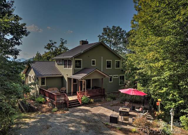Property at 425 Sawmill Creek Rd, Bryson City, NC 28713, 3 beds, 2.5 baths