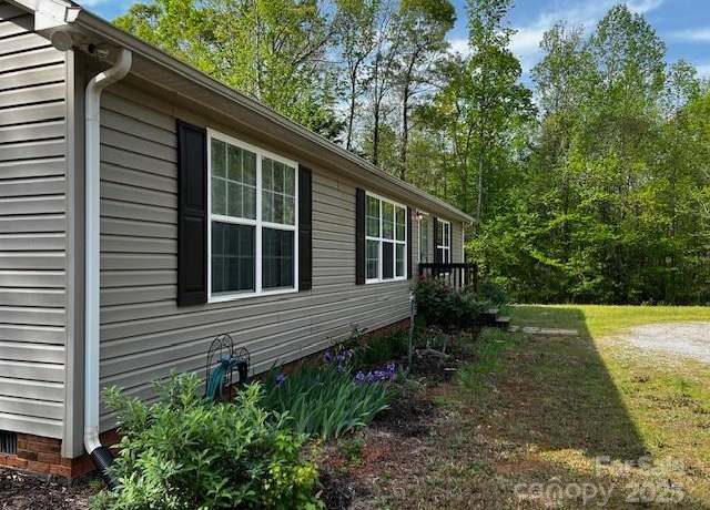 Property at 663 Landrum Rd, Columbus, NC 28722, 3 beds, 2 baths