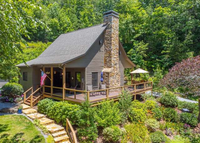Property at 846 Duckback Trl, Whittier, NC 28789, 2 beds, 2.5 baths