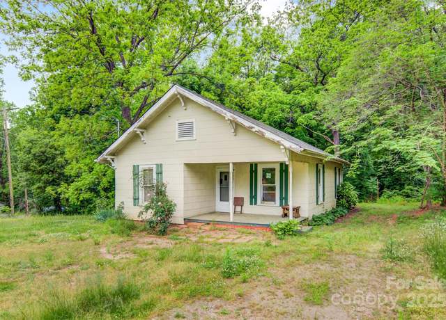 Property at 252 7th St SE, Hickory, NC 28602, 2 beds, 1 bath