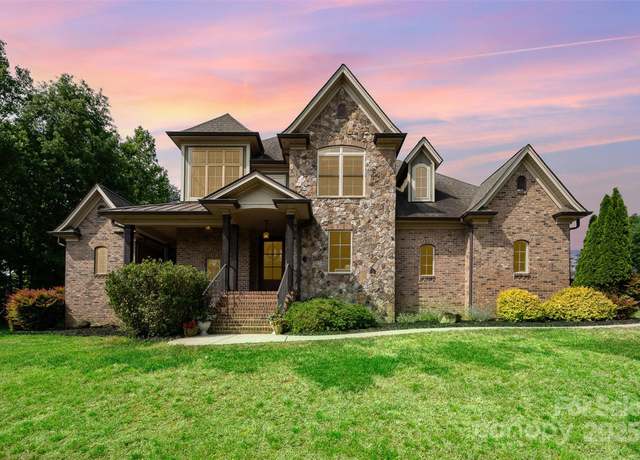 Property at 1010 Nutall Oak Ln, Belmont, NC 28012, 4 beds, 3.5 baths