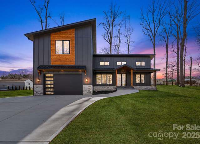 Property at 41 Scott Meadows Dr, Asheville, NC 28806, 3 beds, 3.5 baths