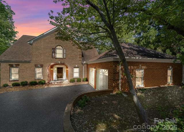 Property at 209 Tinkham Trl, Cramerton, NC 28032, 4 beds, 3 baths