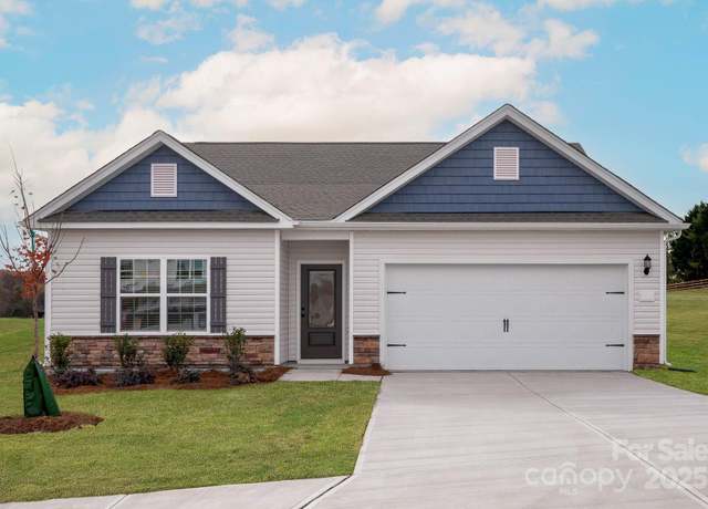Property at 3451 Saddlebred Dr, Gastonia, NC 28052, 3 beds, 2 baths