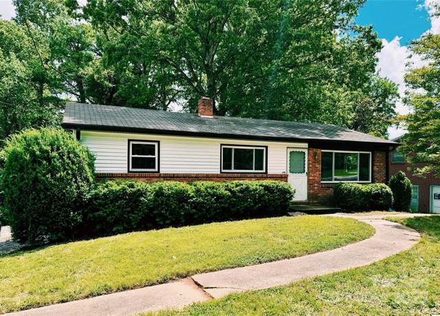Property at 188 Johnston Blvd, Asheville, NC 28806, 3 beds, 1.5 baths