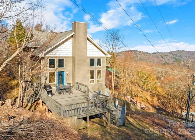 Property at 190 Briarcliff Rd, Blowing Rock, NC 28605, 3 beds, 3 baths