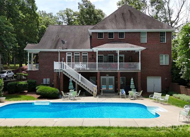 Property at 101 Saddletree Rd, Lincolnton, NC 28092, 4 beds, 2.5 baths