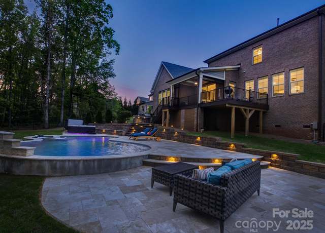 Property at 712 Chase Ct, Fort Mill, SC 29708, 5 beds, 3.5 baths