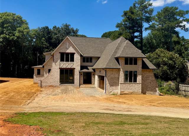 Property at 2234 Carmel Rd, Charlotte, NC 28226, 5 beds, 5.5 baths