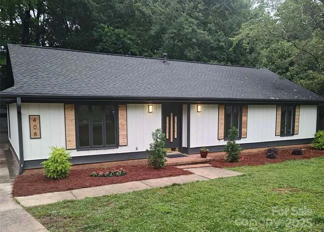 Property at 406 Wilcrest Dr, Matthews, NC 28105, 3 beds, 2 baths