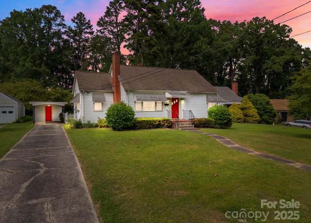 Property at 216 Hillcrest Pl, Salisbury, NC 28144, 2 beds, 1 bath