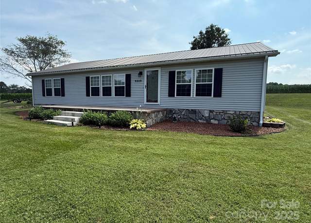 Property at 5215 Looper Rd, Granite Falls, NC 28630, 3 beds, 2 baths